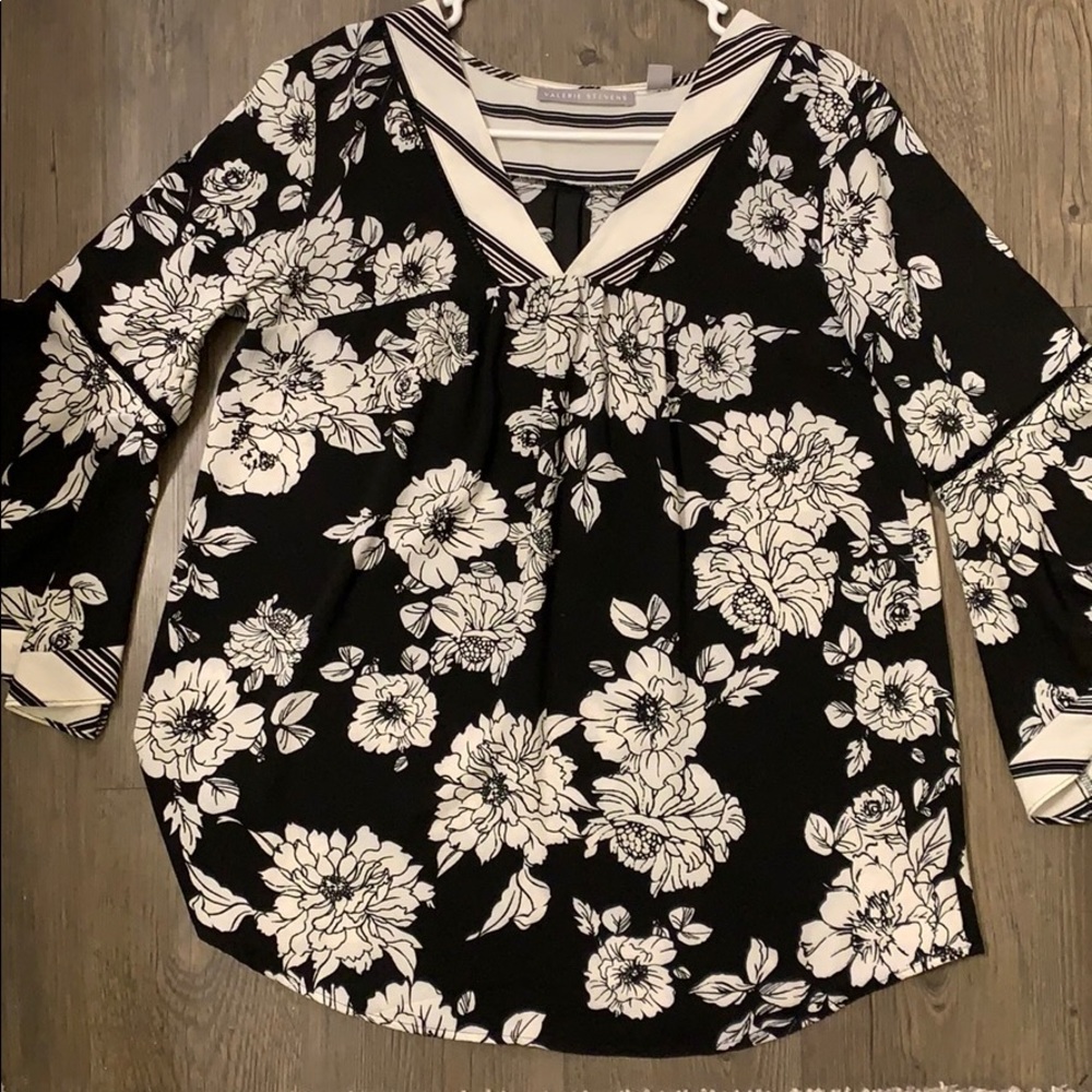Bell Sleeve Floral Top